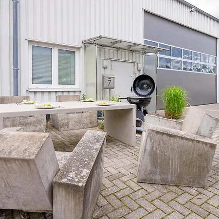 Orange 1 Apartment *